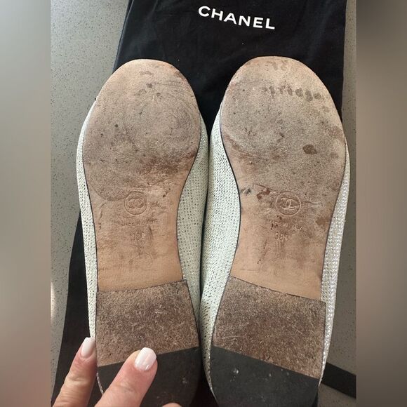 CHANEL women’s Ballet Flats size 38C - Picture 8 of 8